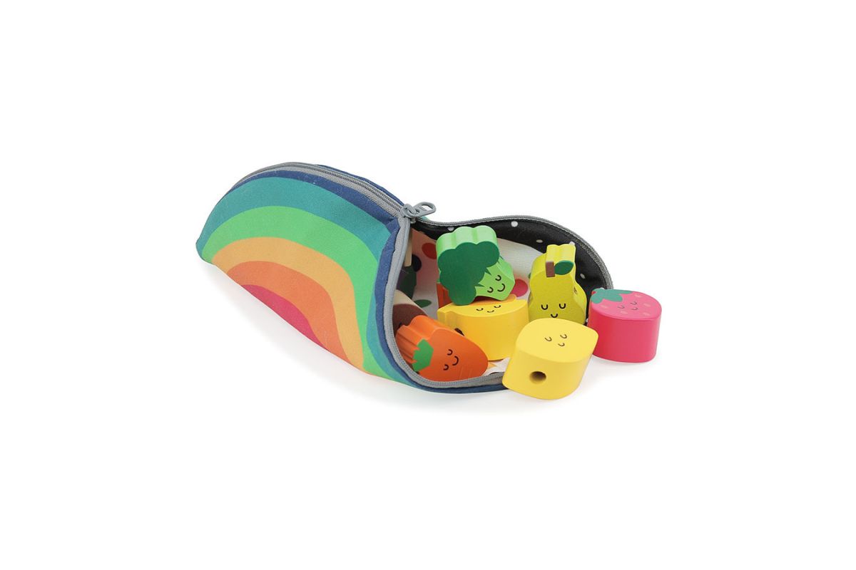 vilac-1500-Fruits-wooden-beads-Andy-Westface2